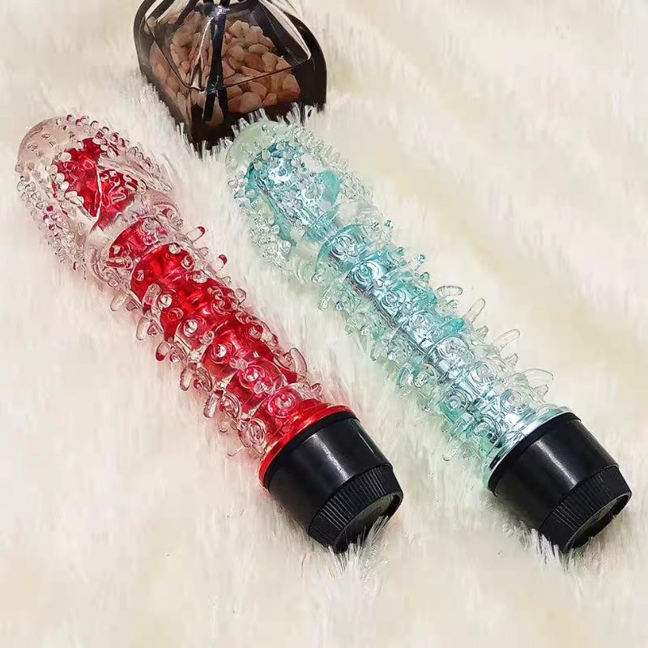 Dương vật <span class='marker'>nhái</span> có gai trong suốt cầm tay